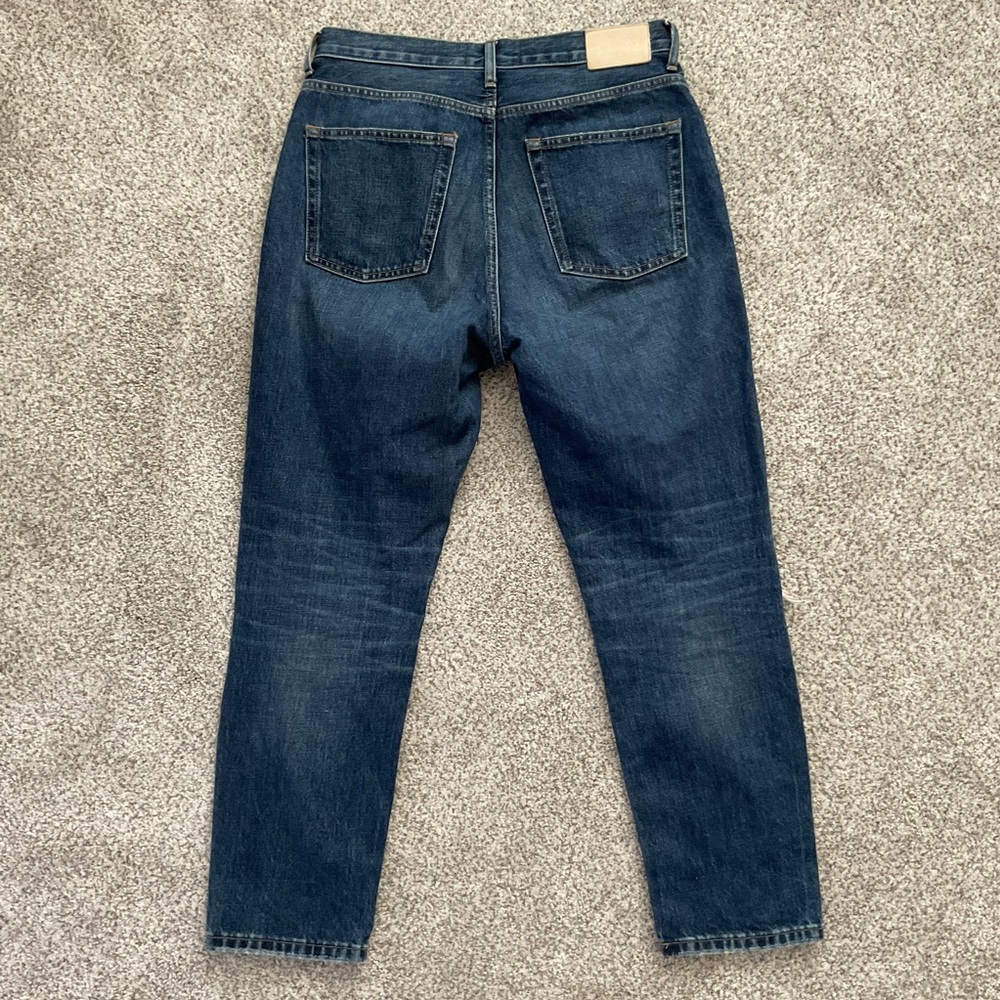 Everlane Destructed The ’90s Cheeky® Jean Dark Wash Size 28 Cropped, Distressed - Picture 7 of 13